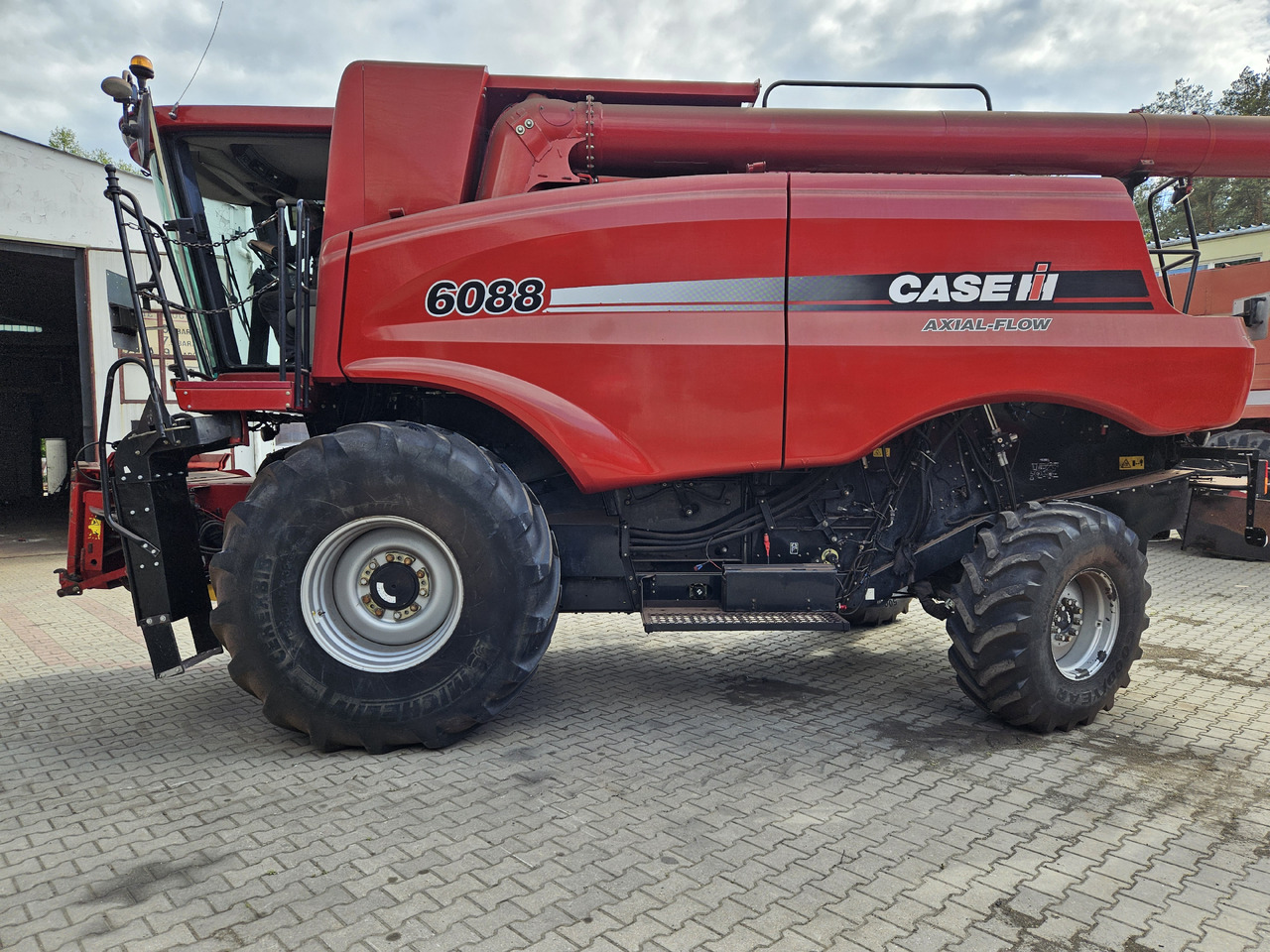 Case 6088 - Máy gặt đập: hình 5 Case 6088 - Máy gặt đập: hình 5