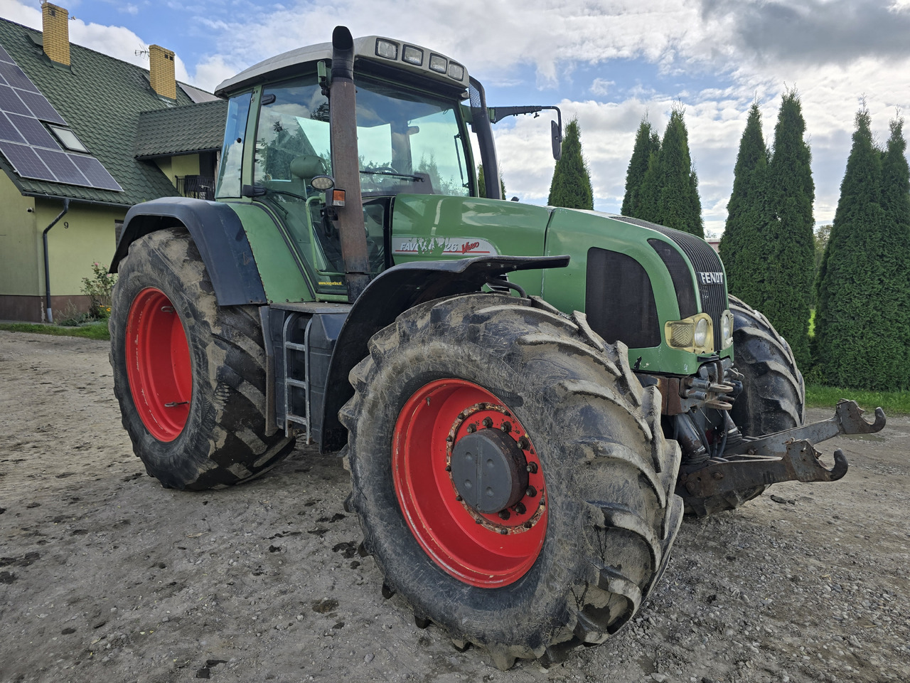 FENDT Favorit 926 VARIO - Máy cày: hình 1 FENDT Favorit 926 VARIO - Máy cày: hình 1