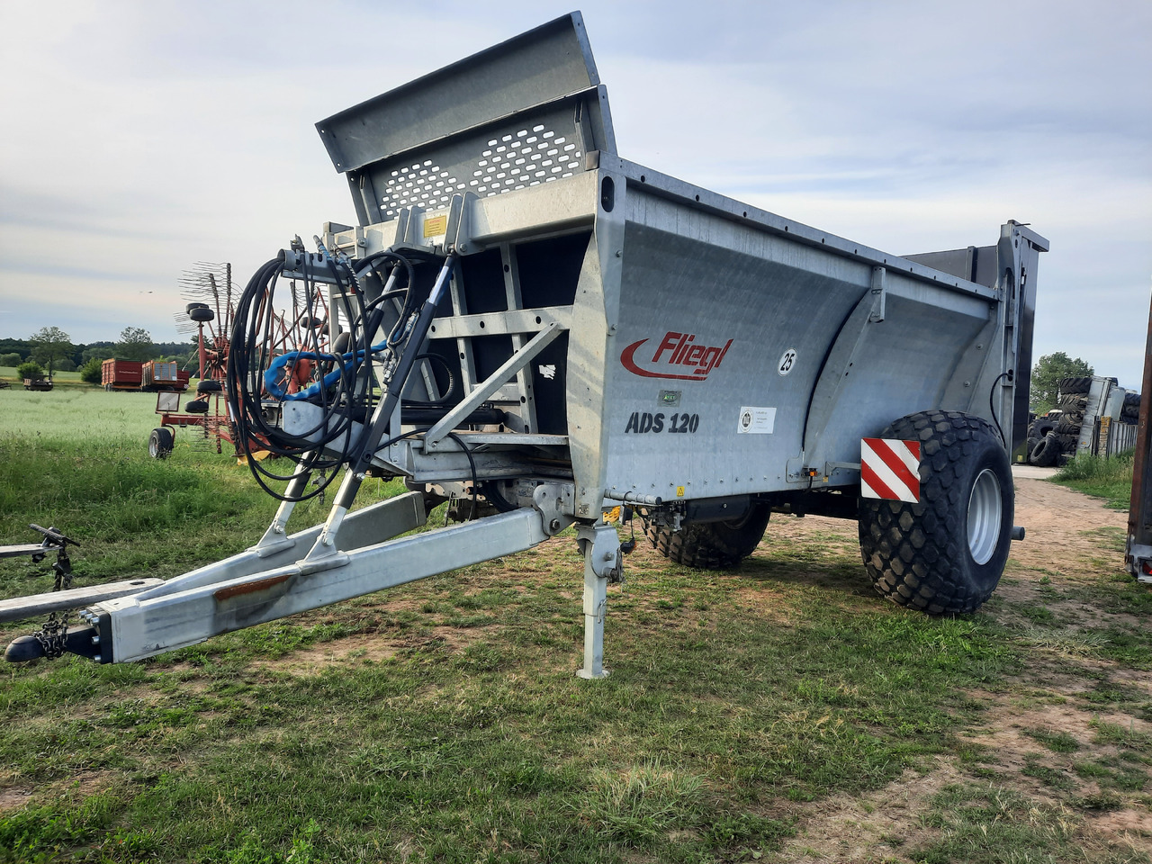 FLIEGL ADS 120 - Máy rải phân chuồng: hình 1 FLIEGL ADS 120 - Máy rải phân chuồng: hình 1
