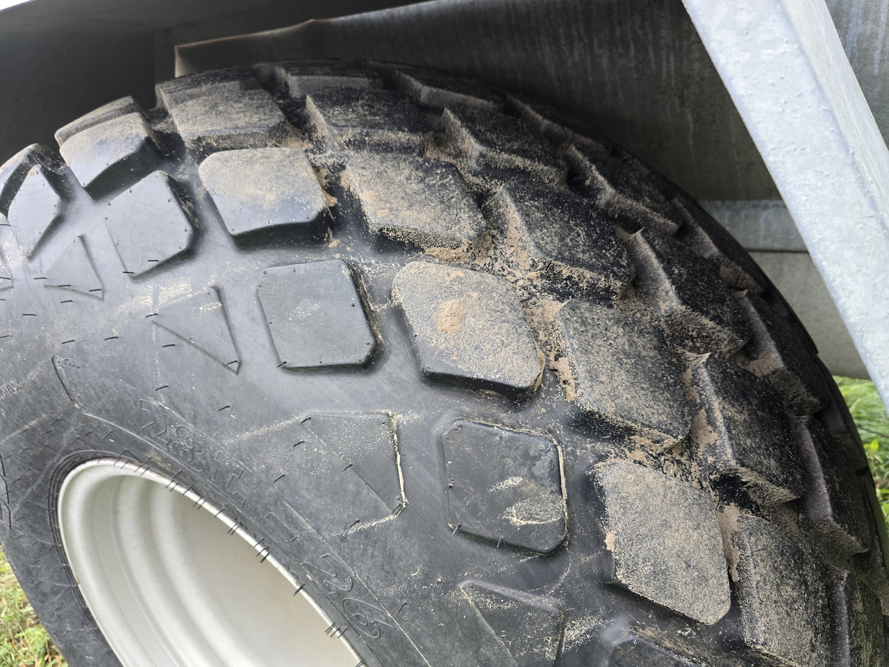 GULLEMIX 9000 - Máy rải phân dạng lỏng: hình 2 GULLEMIX 9000 - Máy rải phân dạng lỏng: hình 2