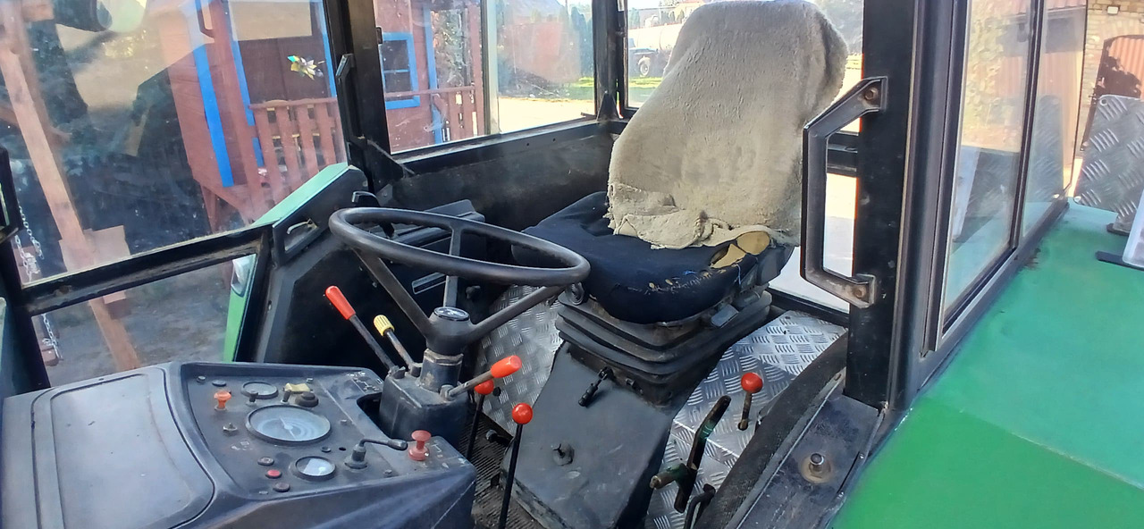 JOHN DEERE 3030E - Máy cày: hình 3 JOHN DEERE 3030E - Máy cày: hình 3