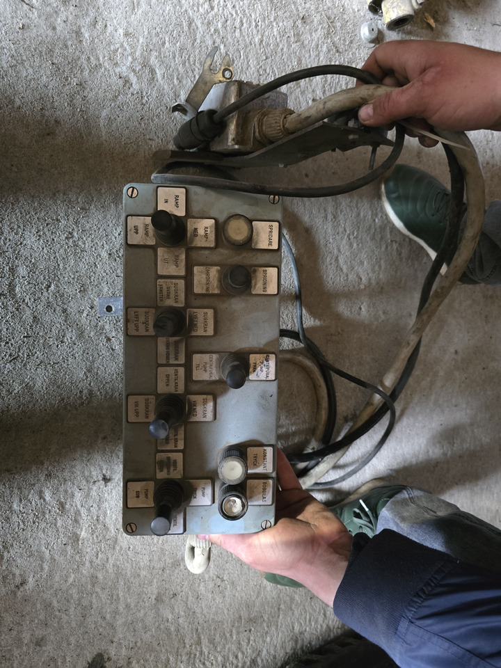 Jako 14000 - Máy rải phân dạng lỏng: hình 2 Jako 14000 - Máy rải phân dạng lỏng: hình 2