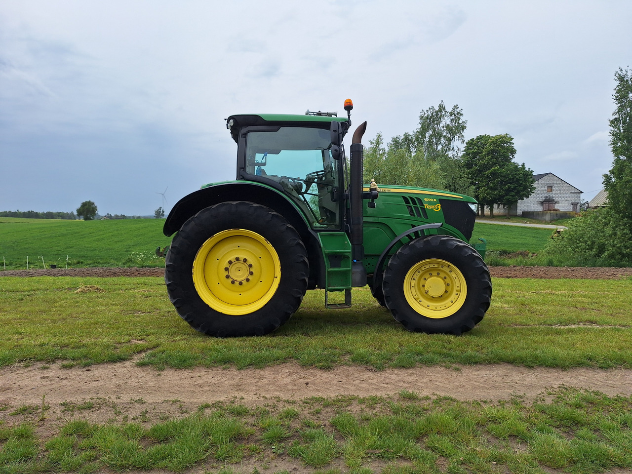 John Deere 6190R - Máy cày: hình 2 John Deere 6190R - Máy cày: hình 2