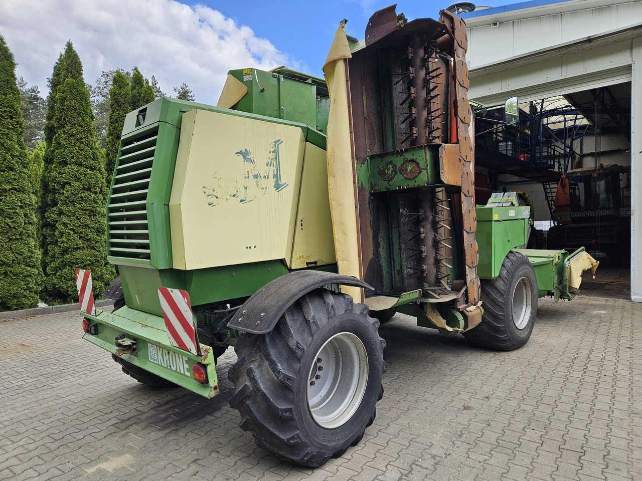 Krone Big M - Máy cắt cỏ: hình 5 Krone Big M - Máy cắt cỏ: hình 5