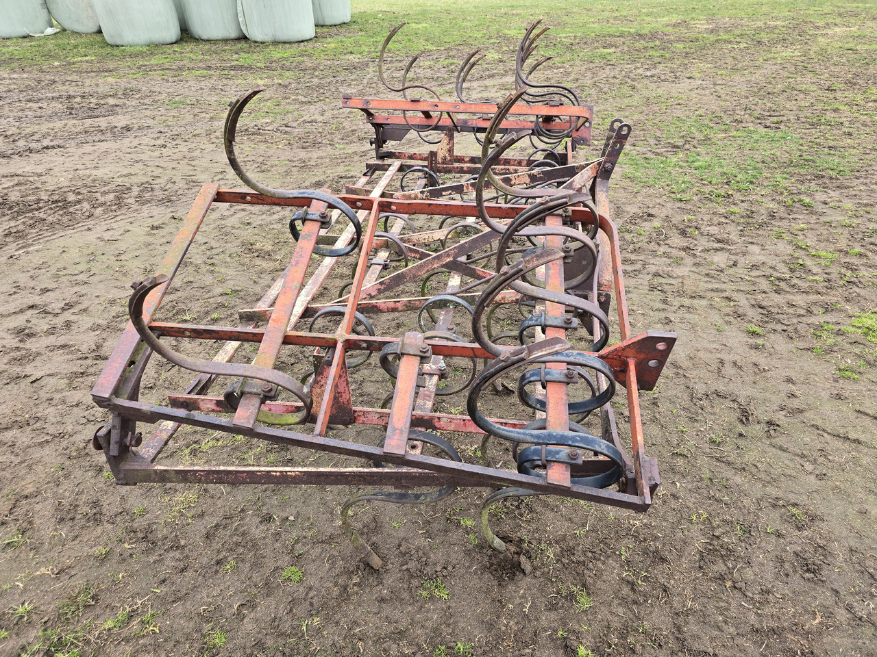 MASSEY-FERGUSON 4-25 MASSEY-FERGUSON 4-25 - Máy trồng trọt: hình 4 MASSEY-FERGUSON 4-25 MASSEY-FERGUSON 4-25 - Máy trồng trọt: hình 4