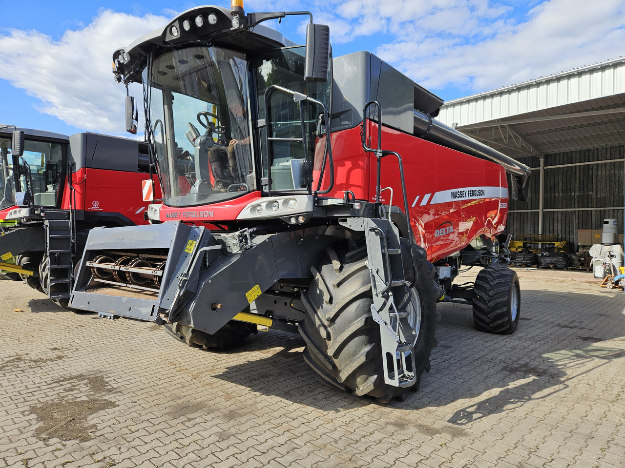 Massey Ferguson Delta 9380 - Máy gặt đập: hình 2 Massey Ferguson Delta 9380 - Máy gặt đập: hình 2