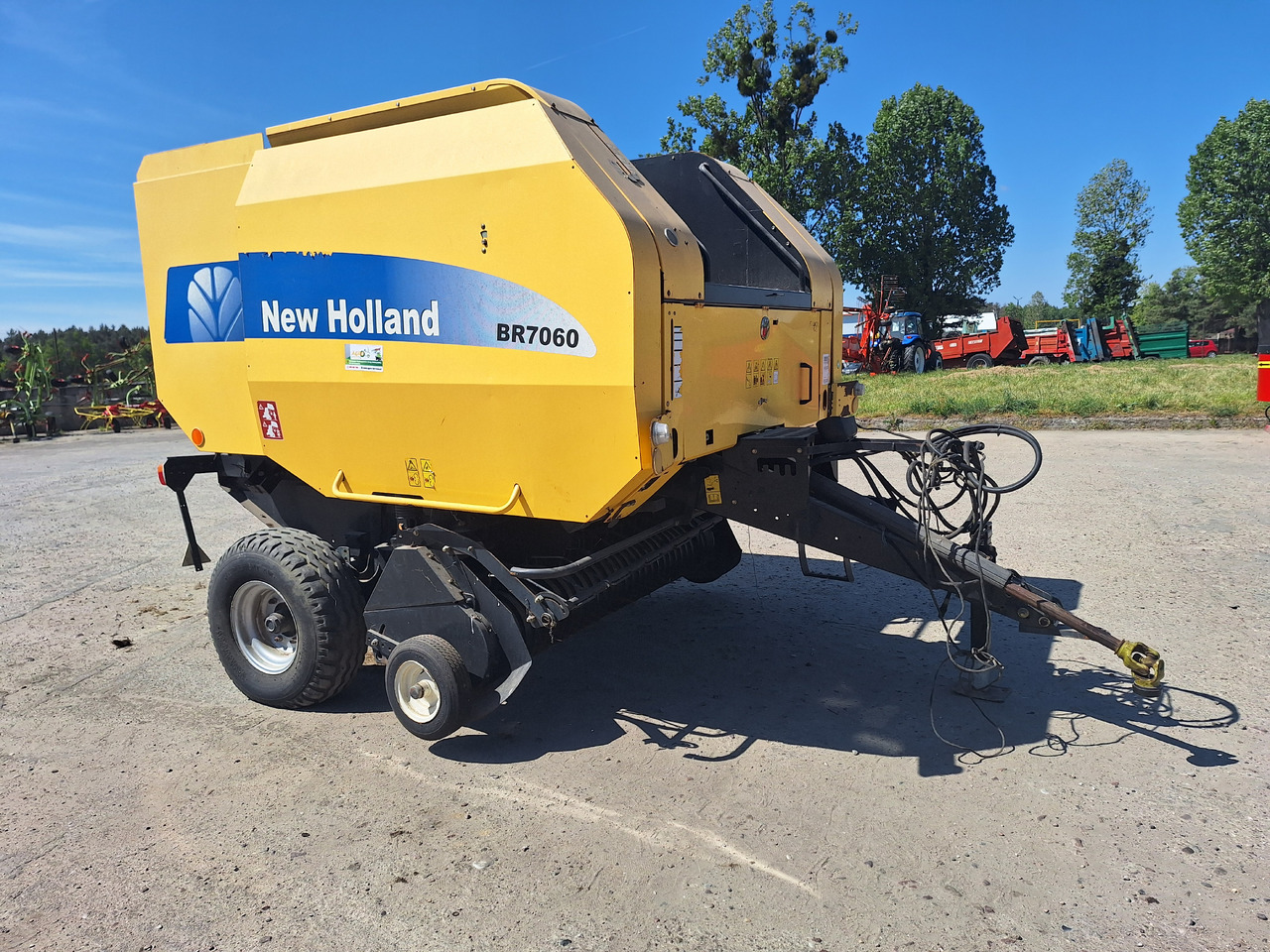 NEW HOLLAND BR7060 - Máy đóng kiện tròn: hình 3 NEW HOLLAND BR7060 - Máy đóng kiện tròn: hình 3