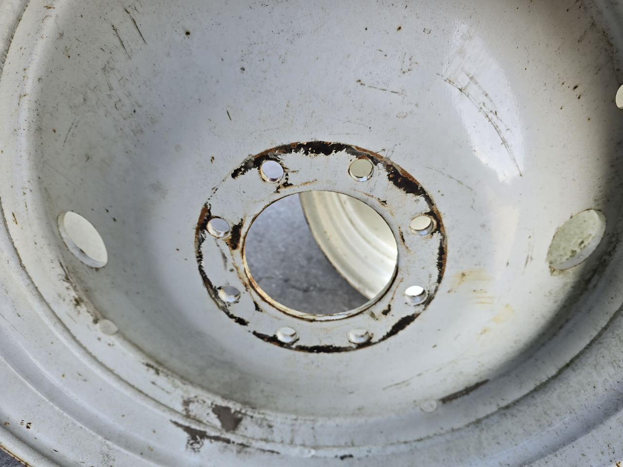 Titan W15LX28, piasta 150 mm - Bánh xe cho Máy móc nông nghiệp: hình 5 Titan W15LX28, piasta 150 mm - Bánh xe cho Máy móc nông nghiệp: hình 5