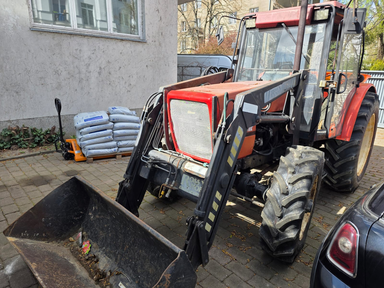 Zetor 9540 - Máy cày: hình 4 Zetor 9540 - Máy cày: hình 4