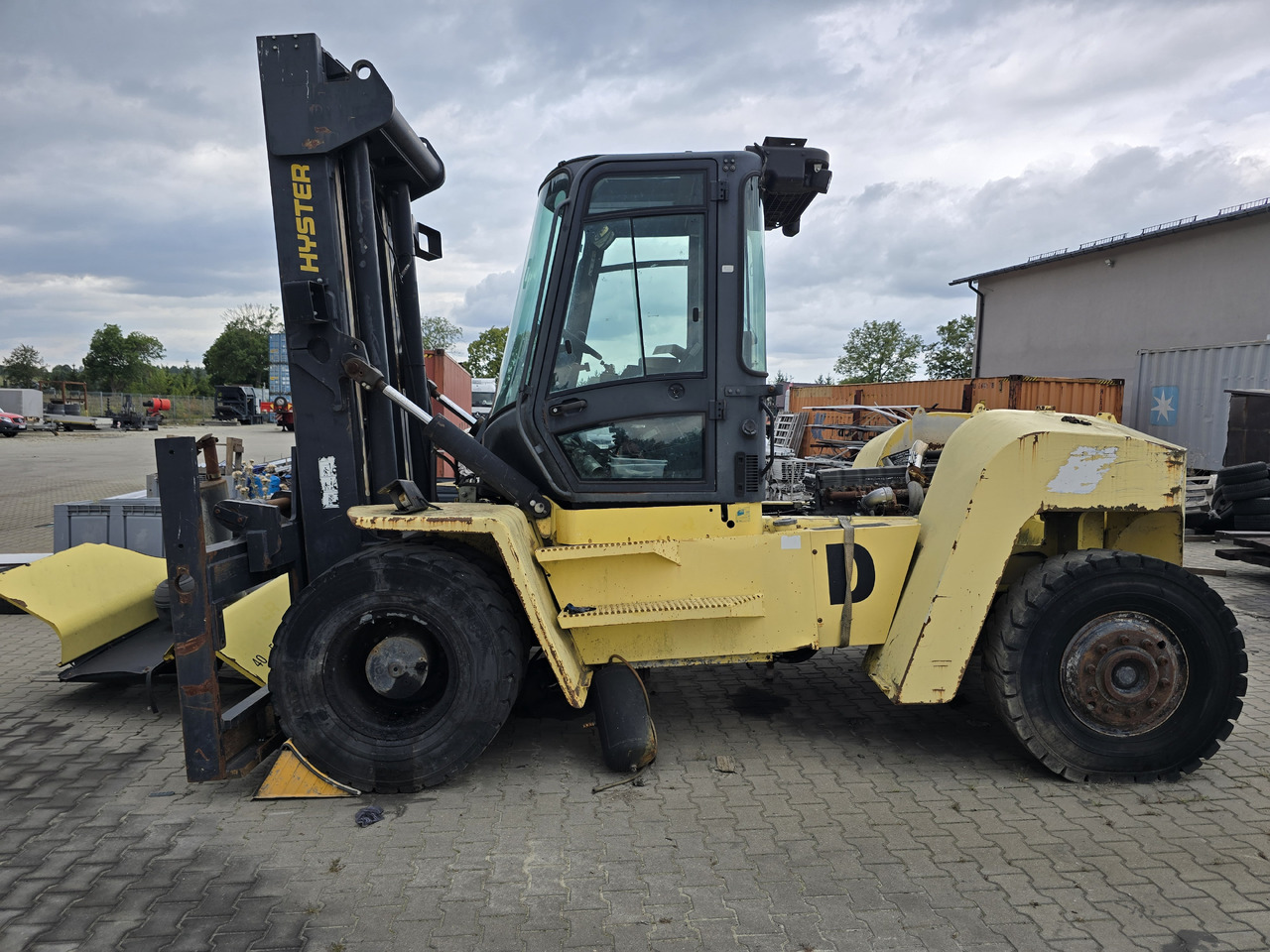 Hyster H16XM-6 - Xe nâng diesel: hình 2 Hyster H16XM-6 - Xe nâng diesel: hình 2