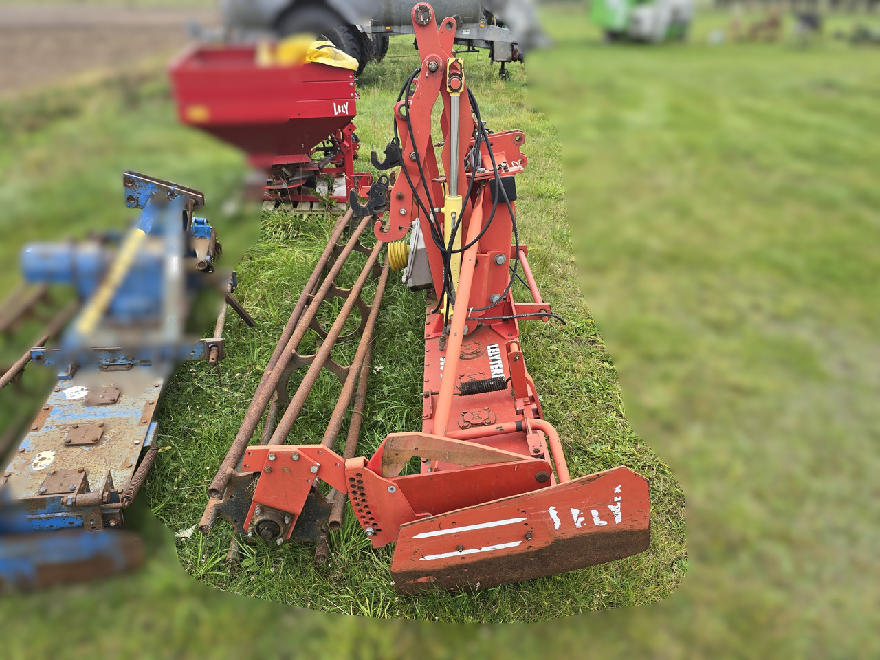 Lely Terra 300-22 - Bừa: hình 4 Lely Terra 300-22 - Bừa: hình 4