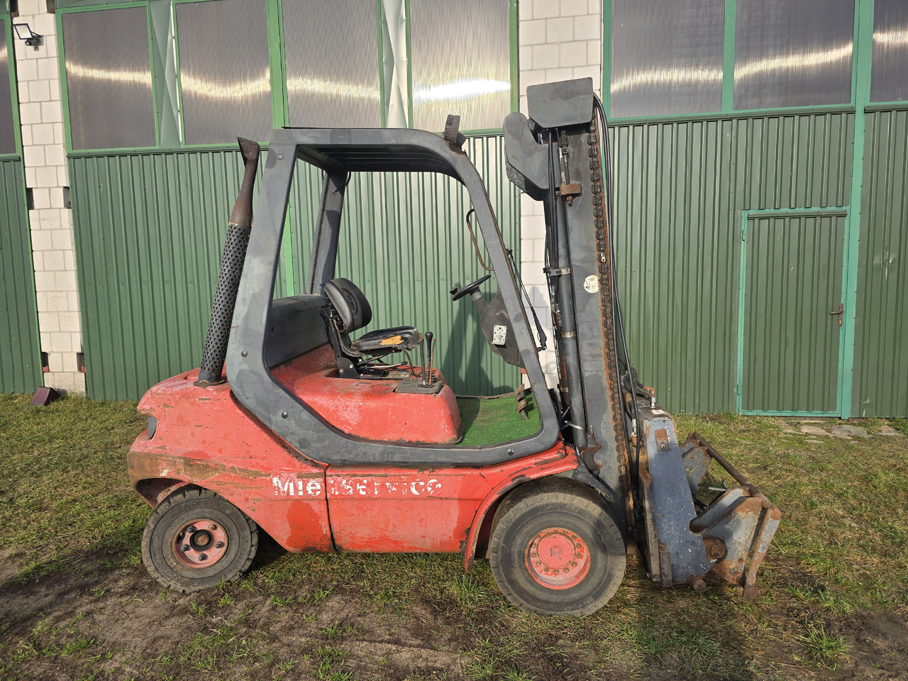 Linde H30 D - Xe nâng diesel: hình 1 Linde H30 D - Xe nâng diesel: hình 1