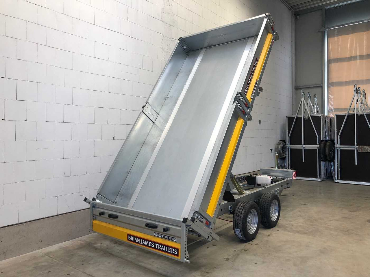 BRIAN_JAMES Cargo Tipper 2 2-Achser Pendel Rückwärtskipper - Rơ moóc ben: hình 2 BRIAN_JAMES Cargo Tipper 2 2-Achser Pendel Rückwärtskipper - Rơ moóc ben: hình 2