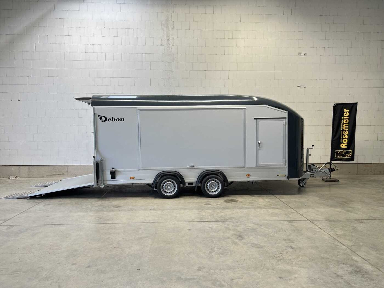 CHEVAL LIBERTE DEBON C1000 Roadster Autotransporter geschlossen - Rơ moóc tự động vận chuyển: hình 2 CHEVAL LIBERTE DEBON C1000 Roadster Autotransporter geschlossen - Rơ moóc tự động vận chuyển: hình 2