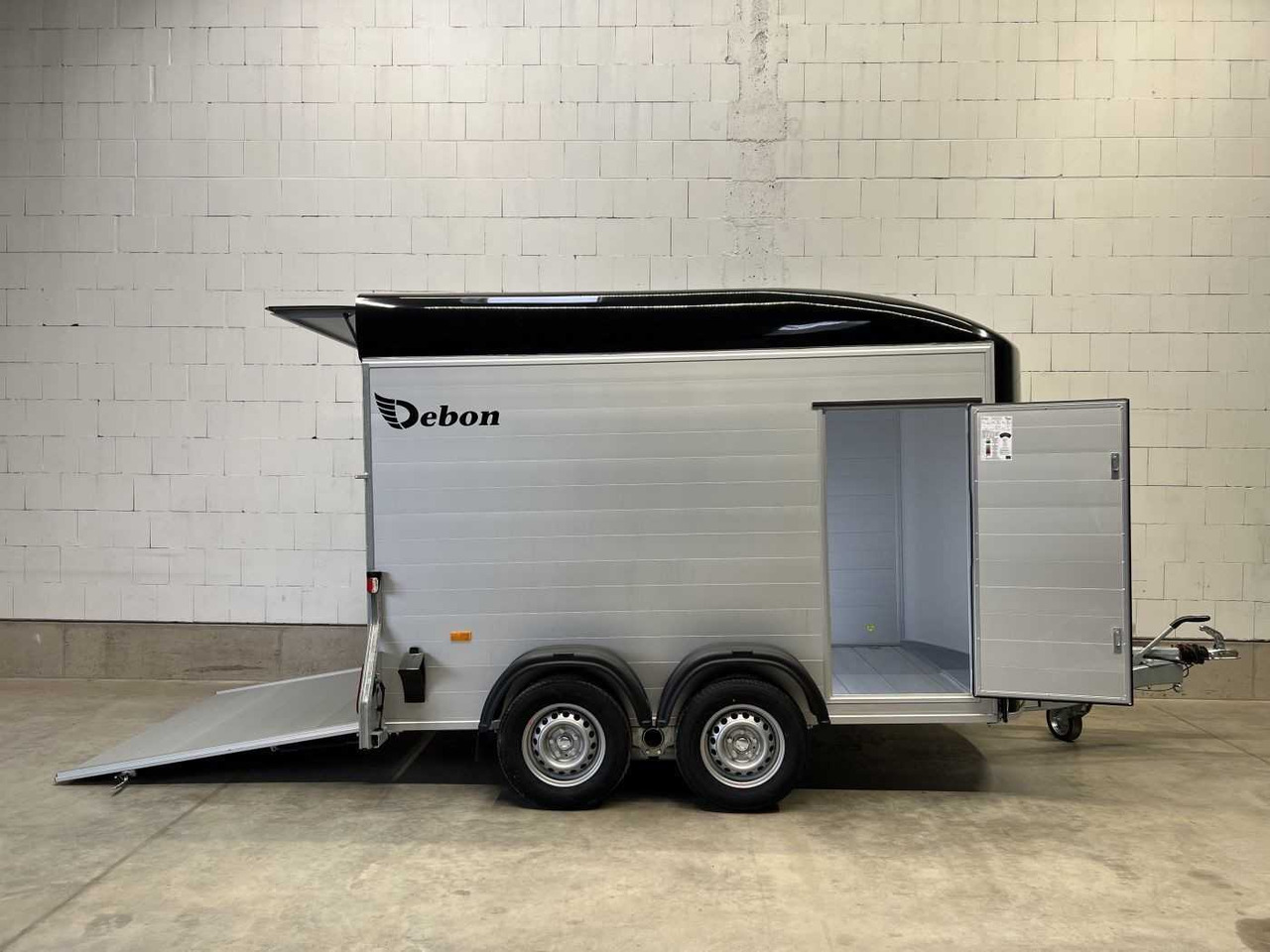 CHEVAL LIBERTE DEBON C500 Roadster Kofferanhänger - Rơ moóc xe máy: hình 1 CHEVAL LIBERTE DEBON C500 Roadster Kofferanhänger - Rơ moóc xe máy: hình 1