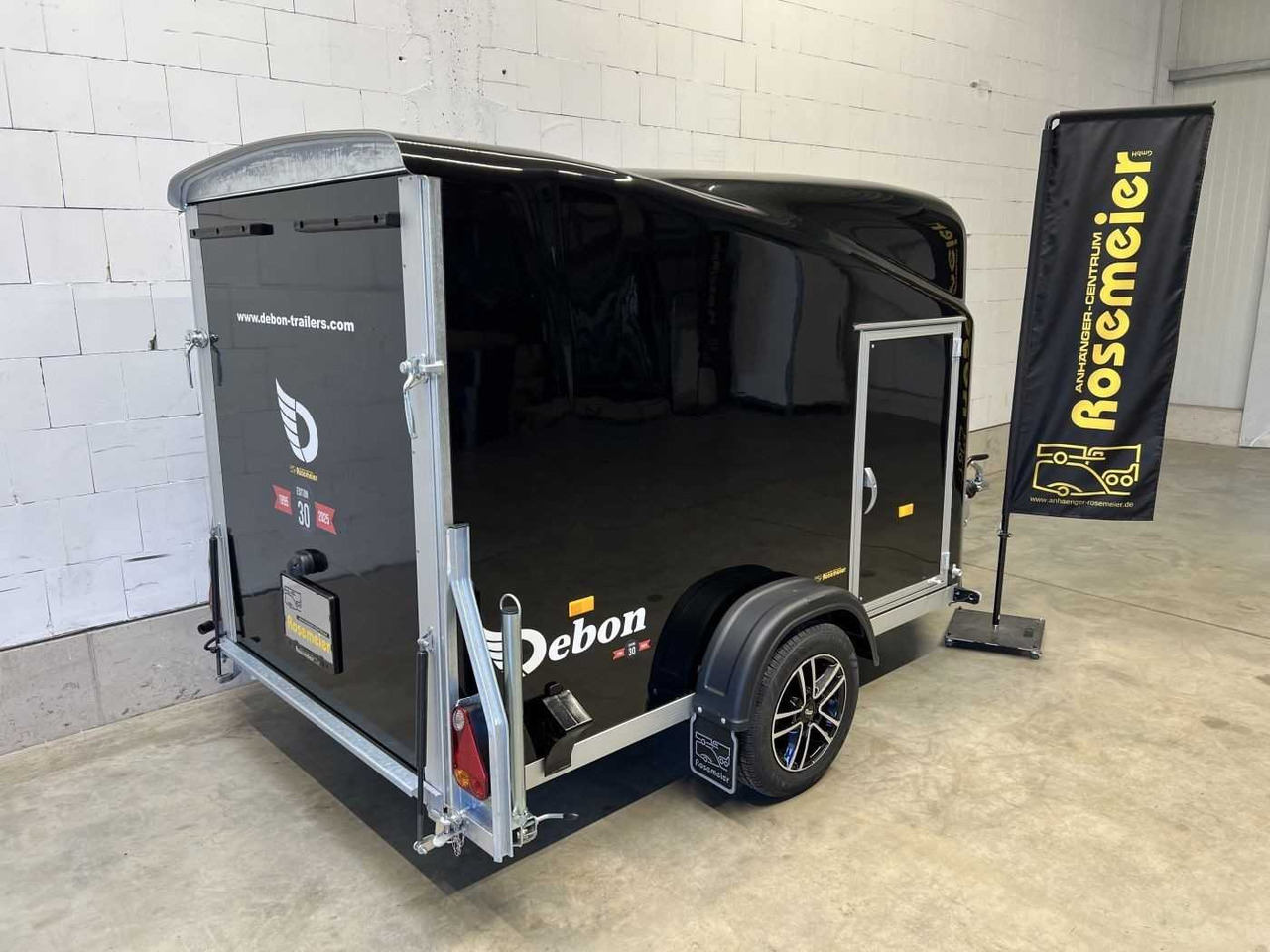 CHEVAL LIBERTE DEBON Cargo 1300.02+Tür Alu-Felgen Kofferanhänger - Rơ moóc hộp kín: hình 3 CHEVAL LIBERTE DEBON Cargo 1300.02+Tür Alu-Felgen Kofferanhänger - Rơ moóc hộp kín: hình 3