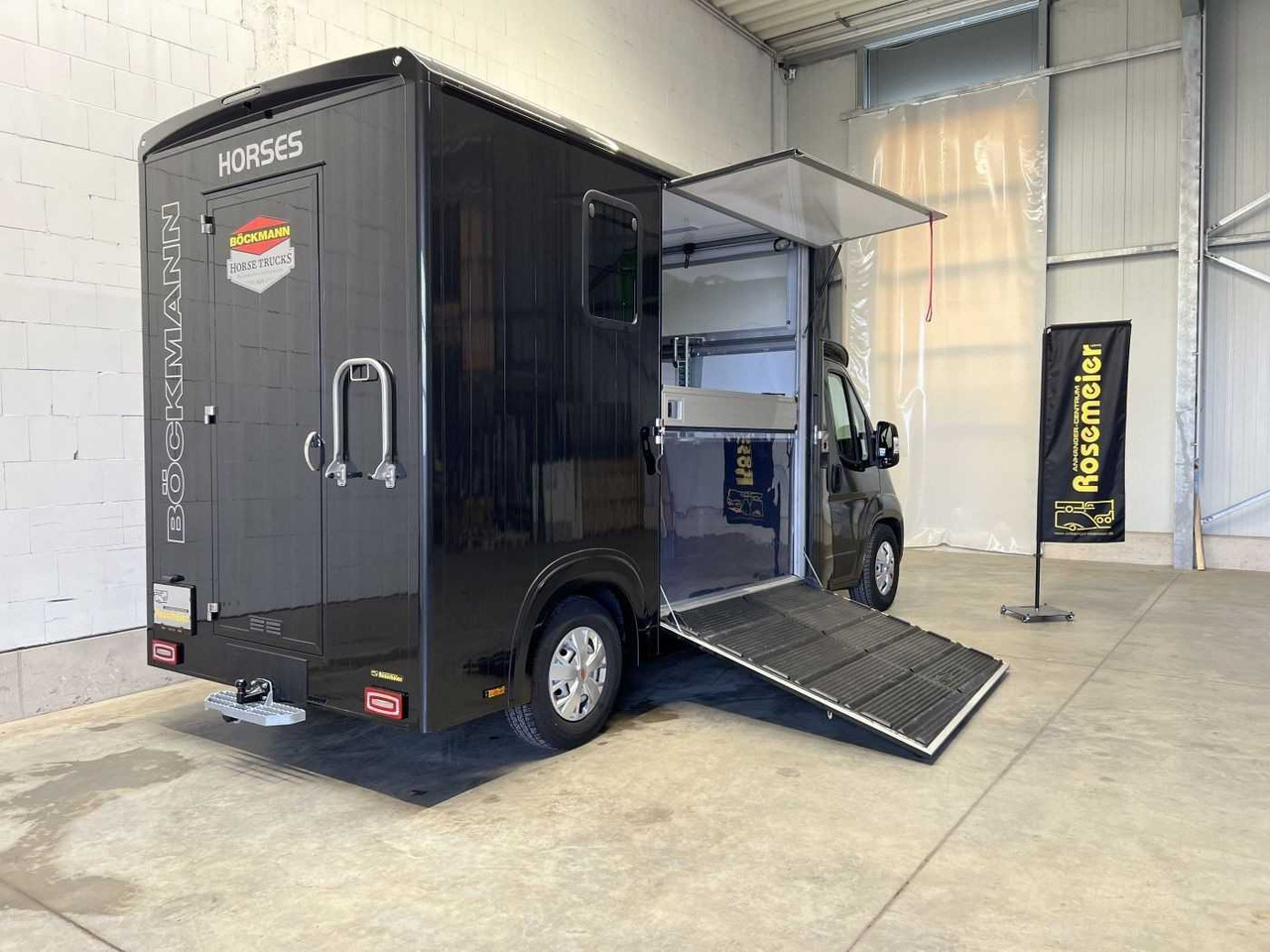 Fiat Böckmann Compact Stall LKW - Xe tải chở ngựa: hình 2 Fiat Böckmann Compact Stall LKW - Xe tải chở ngựa: hình 2