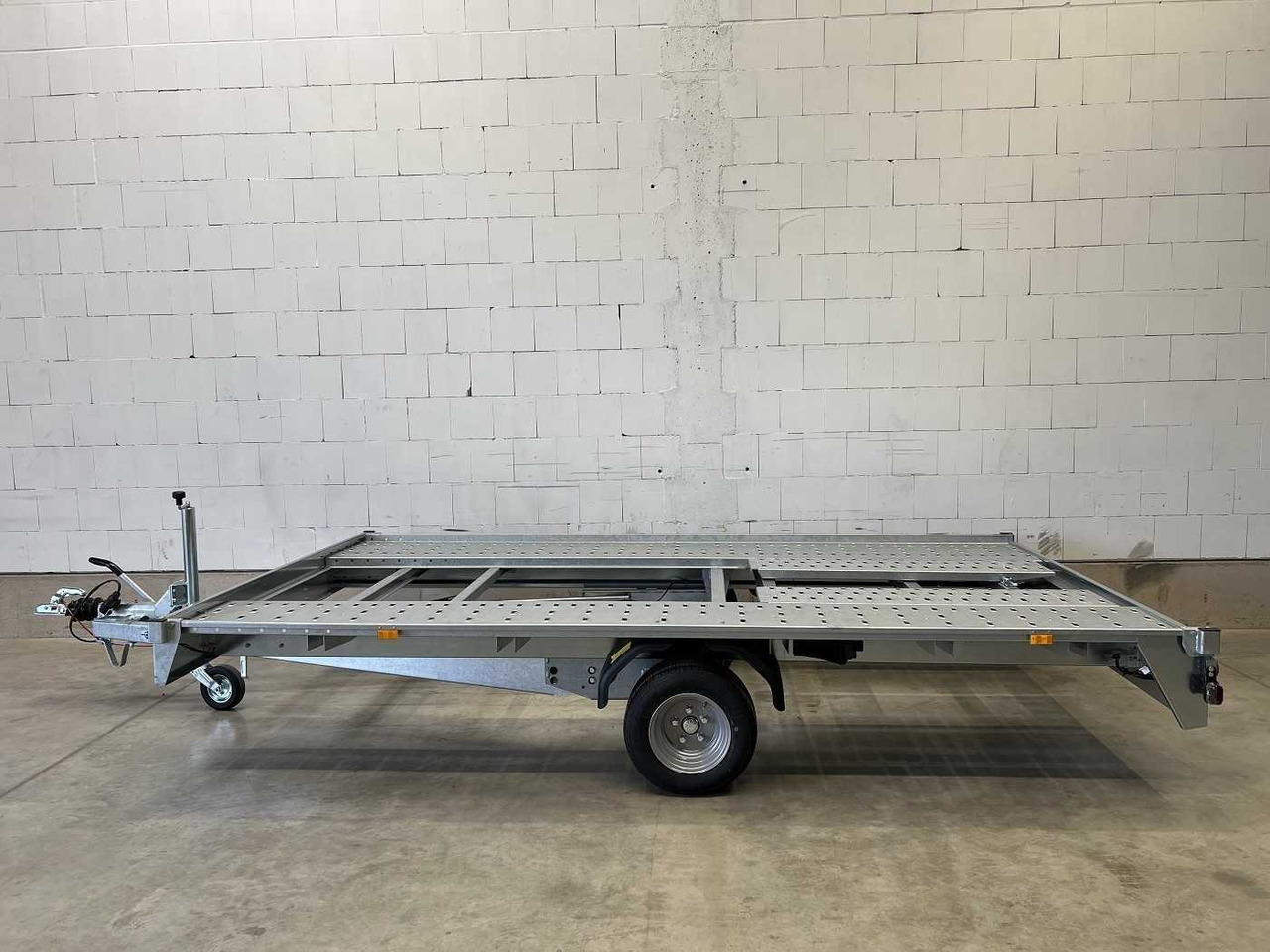 TPV HL-EBK 3520/15 Autotransporter - Rơ moóc tự động vận chuyển: hình 5 TPV HL-EBK 3520/15 Autotransporter - Rơ moóc tự động vận chuyển: hình 5
