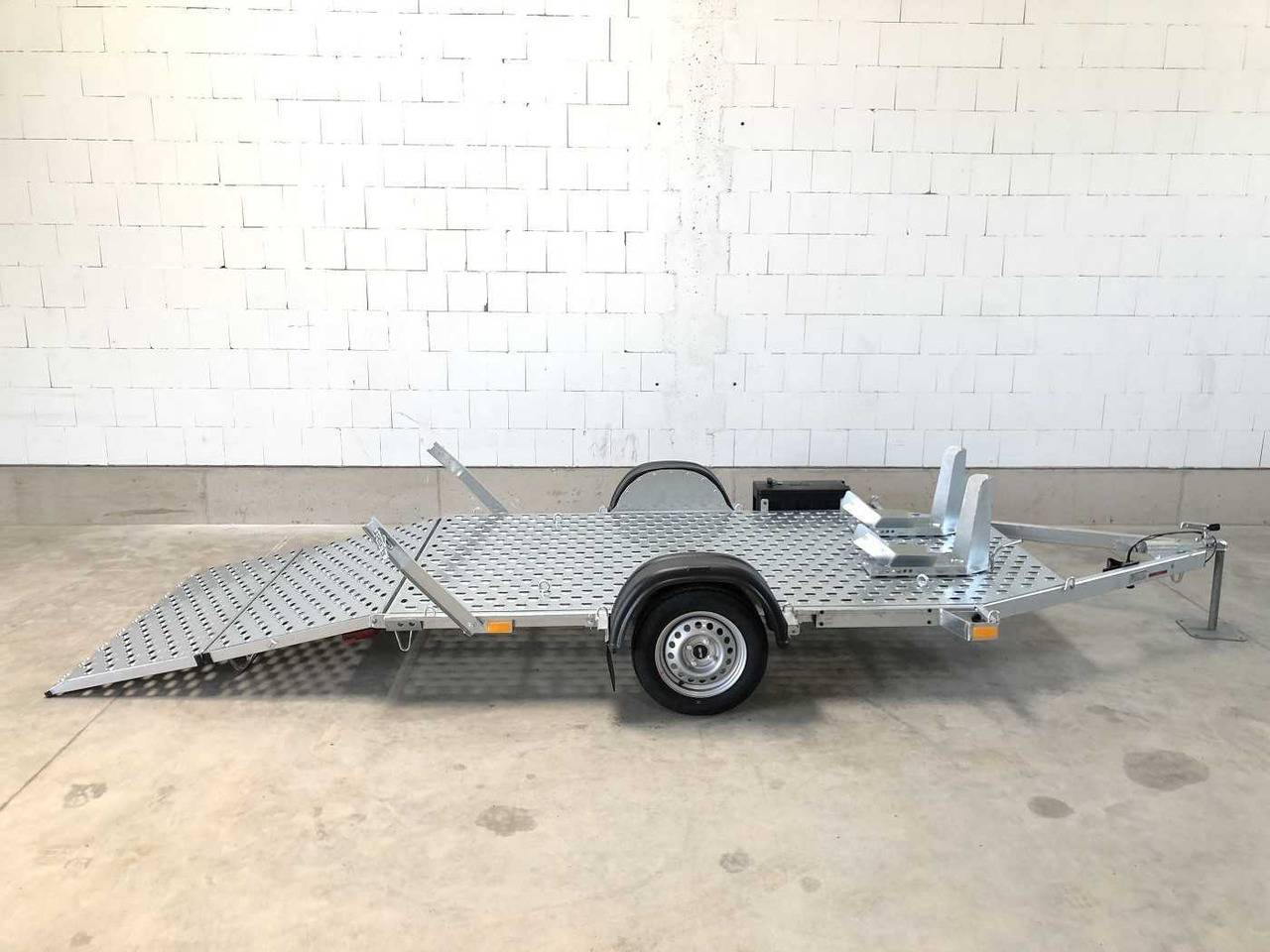 VEZEKO Motovan B 08+Box Motorradanhänger - Rơ moóc xe máy: hình 2 VEZEKO Motovan B 08+Box Motorradanhänger - Rơ moóc xe máy: hình 2
