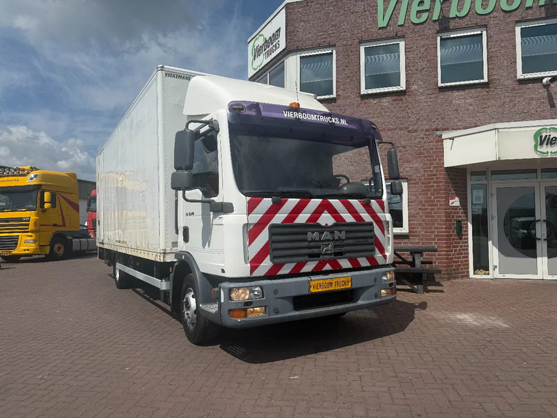 MAN TGL 12.210 TGL 12.210 4X2 Koffer mit Ladebordwand / Schaltgetriebe / EURO3 /Klima - Xe tải hộp: hình 1 MAN TGL 12.210 TGL 12.210 4X2 Koffer mit Ladebordwand / Schaltgetriebe / EURO3 /Klima - Xe tải hộp: hình 1
