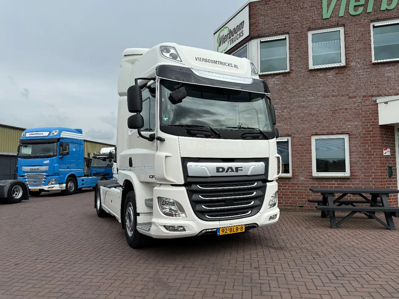 DAF CF 410 CF410 4X2 Spacecab - Distributie trekker - Mileuzone - Dealer onderhouden - apk 6-2026 - Xe đầu kéo: hình 1 DAF CF 410 CF410 4X2 Spacecab - Distributie trekker - Mileuzone - Dealer onderhouden - apk 6-2026 - Xe đầu kéo: hình 1