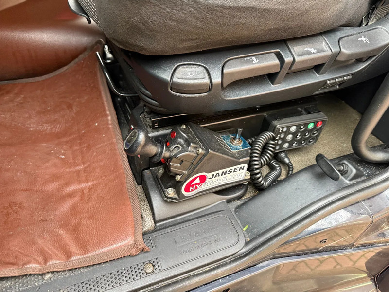 DAF XF 440 XF440 4X2 / hydrauliek / schuifschotel / alcoa / top staat / "BLACK BEAUTY" - Xe đầu kéo: hình 5 DAF XF 440 XF440 4X2 / hydrauliek / schuifschotel / alcoa / top staat / "BLACK BEAUTY" - Xe đầu kéo: hình 5