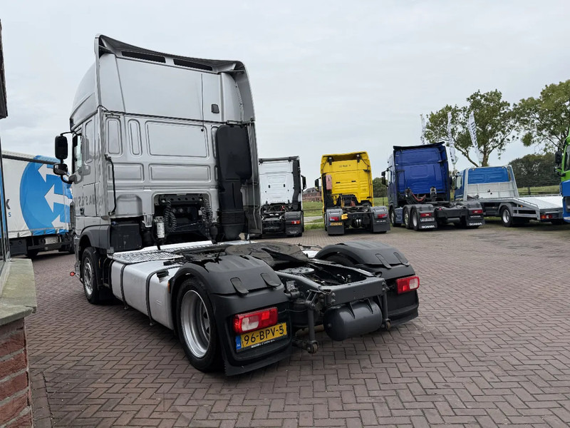 DAF XF 460 XF460 4X2 SSC Lowdeck / Silver metallic / 2x tank / night airco / - Xe đầu kéo: hình 3 DAF XF 460 XF460 4X2 SSC Lowdeck / Silver metallic / 2x tank / night airco / - Xe đầu kéo: hình 3