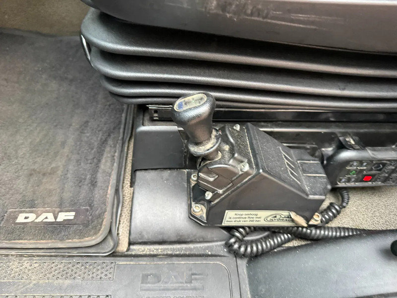 DAF XF 480 XF480 4X2 / Hydrauliek / acc / 9 tons vooras / schuifschotel - Xe đầu kéo: hình 5 DAF XF 480 XF480 4X2 / Hydrauliek / acc / 9 tons vooras / schuifschotel - Xe đầu kéo: hình 5