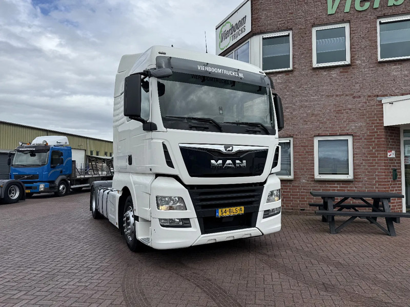 MAN TGX MAN TGX 18.420 4X2 BLS / 2X Tank / 2X Bett / MAN Service / TOP NL Truck - Xe đầu kéo: hình 1 MAN TGX MAN TGX 18.420 4X2 BLS / 2X Tank / 2X Bett / MAN Service / TOP NL Truck - Xe đầu kéo: hình 1