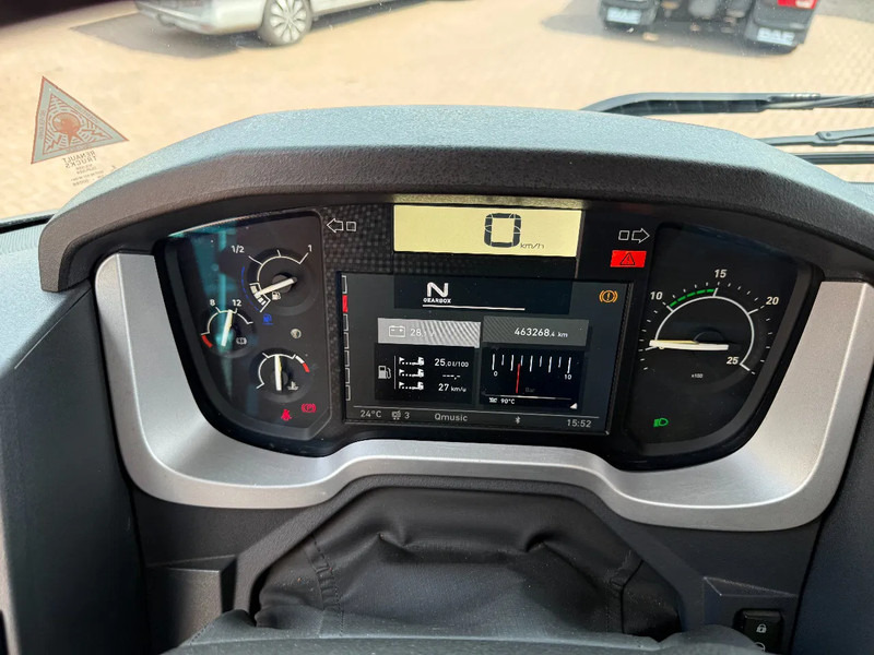 Renault T T460 4X2 "Black Beauty" full options only 463.268KM Holland Truck !!!!!! - Xe đầu kéo: hình 5 Renault T T460 4X2 "Black Beauty" full options only 463.268KM Holland Truck !!!!!! - Xe đầu kéo: hình 5