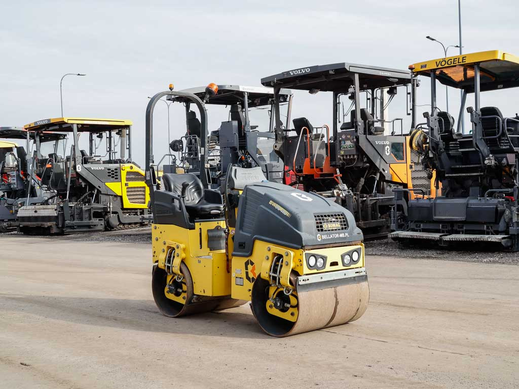 BOMAG BW 90 AD-5 - Máy lăn đường: hình 4 BOMAG BW 90 AD-5 - Máy lăn đường: hình 4