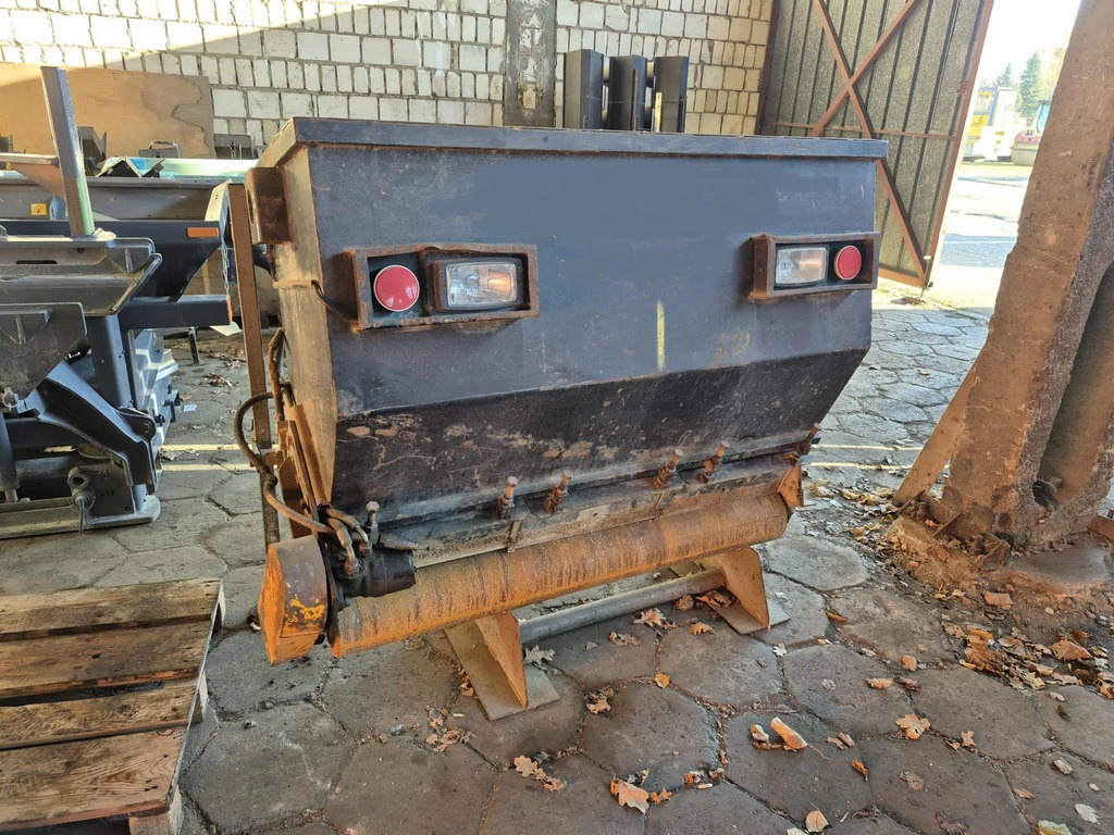 DYNAPAC CC 234HF - Máy lăn đường: hình 4 DYNAPAC CC 234HF - Máy lăn đường: hình 4