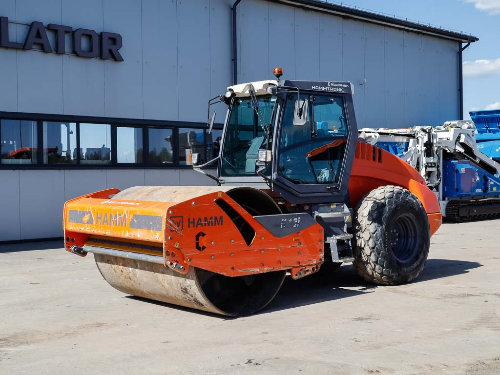 HAMM H 13i - Máy lăn đường: hình 2 HAMM H 13i - Máy lăn đường: hình 2