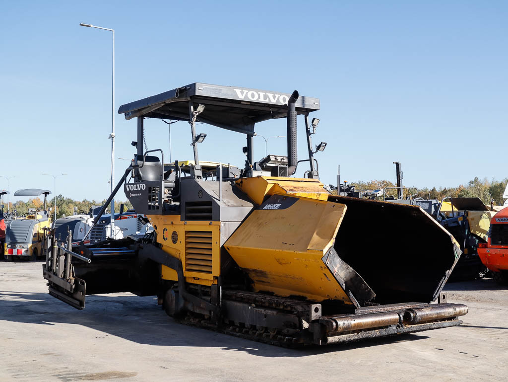 VOLVO ABG 6820 - Máy lát nhựa đường: hình 4 VOLVO ABG 6820 - Máy lát nhựa đường: hình 4
