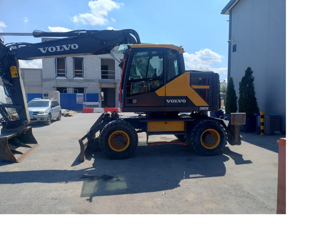 VOLVO EWR170E - Máy xúc bánh lốp: hình 3 VOLVO EWR170E - Máy xúc bánh lốp: hình 3