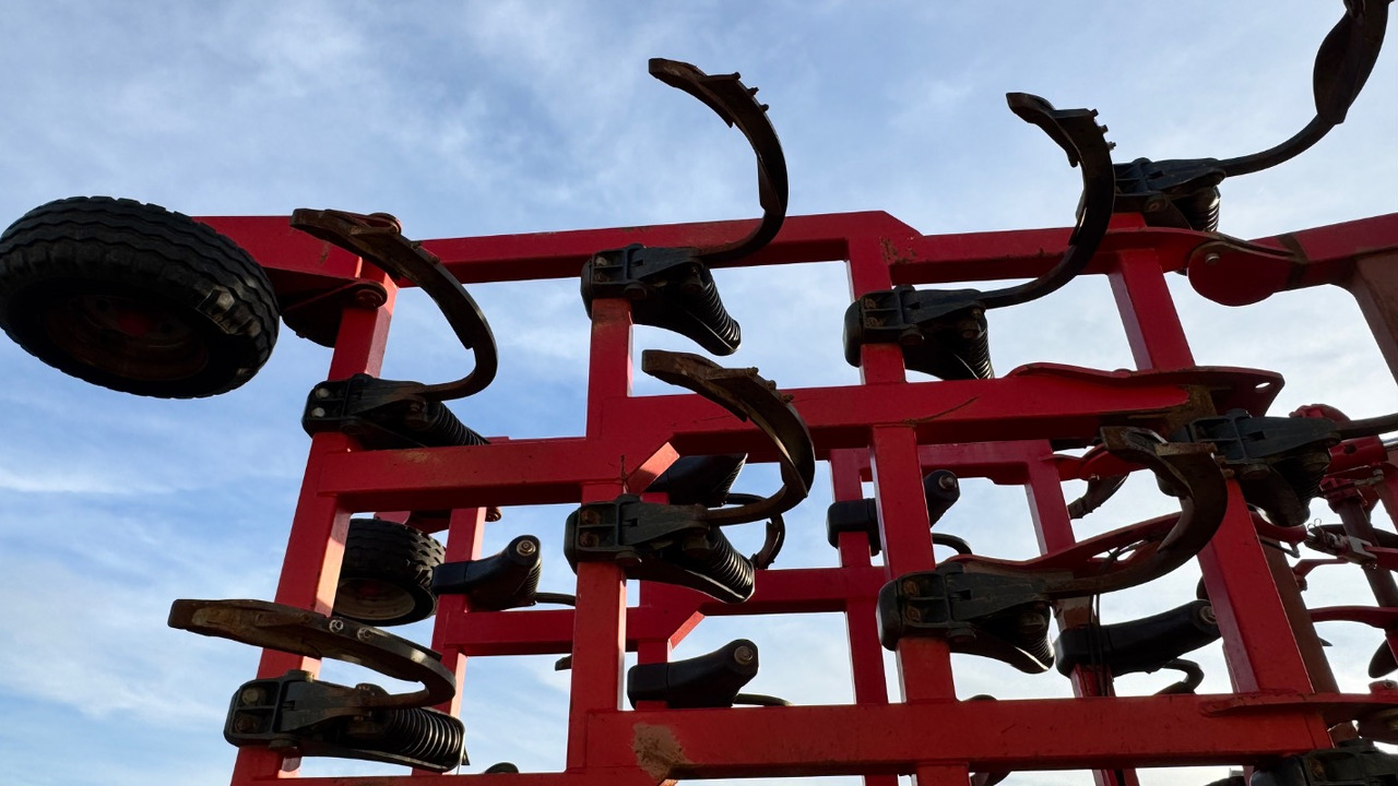 Horsch Tiger 8AS Reifenpacker TopRing - Máy trồng trọt: hình 4 Horsch Tiger 8AS Reifenpacker TopRing - Máy trồng trọt: hình 4