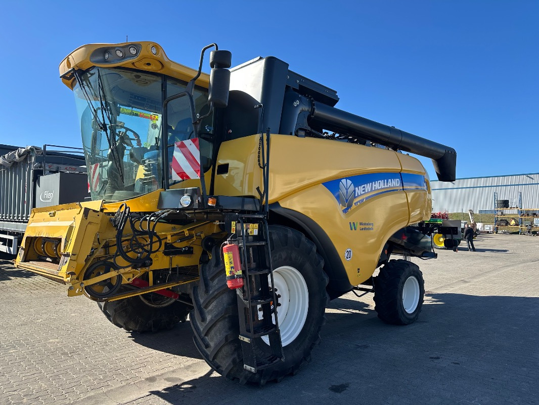 New Holland CX 6090 # 7,50m VariFeed - Máy gặt đập: hình 1 New Holland CX 6090 # 7,50m VariFeed - Máy gặt đập: hình 1