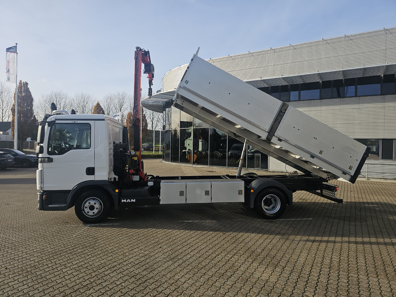 MAN TGL 10.220 - Xe ben: hình 5 MAN TGL 10.220 - Xe ben: hình 5