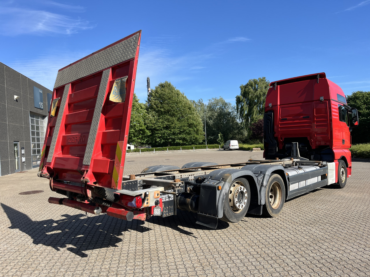 MAN TGX 26.500 6x2 - Xe chở container/ Xe tải hoán đổi thân: hình 4 MAN TGX 26.500 6x2 - Xe chở container/ Xe tải hoán đổi thân: hình 4