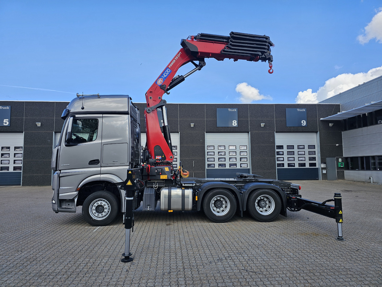 Mercedes Arocs 2653 6x4 40 T-mtr. - Xe cẩu tự hành, Xe đầu kéo: hình 3 Mercedes Arocs 2653 6x4 40 T-mtr. - Xe cẩu tự hành, Xe đầu kéo: hình 3