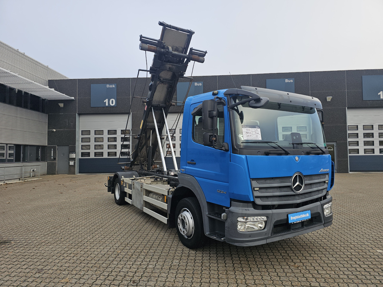Mercedes Atego 1224 - Xe chở container/ Xe tải hoán đổi thân: hình 2 Mercedes Atego 1224 - Xe chở container/ Xe tải hoán đổi thân: hình 2