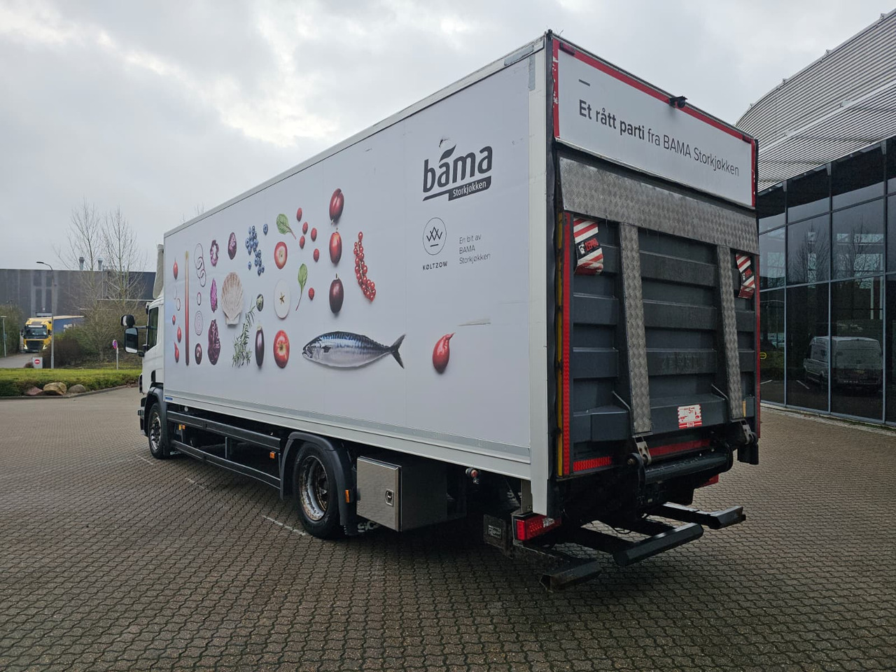 Scania P280 - Xe tải đông lạnh: hình 4 Scania P280 - Xe tải đông lạnh: hình 4