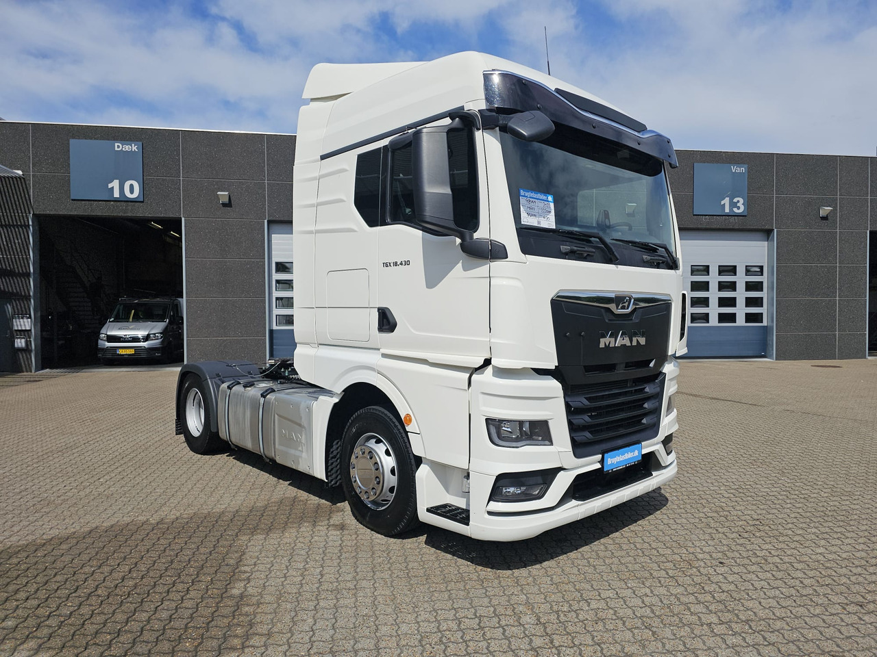 MAN TGX 18.430 - Xe đầu kéo: hình 2 MAN TGX 18.430 - Xe đầu kéo: hình 2