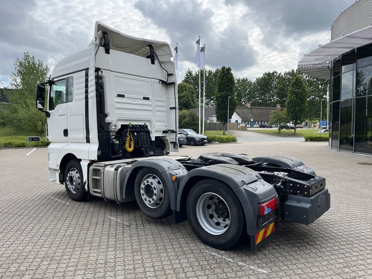 MAN TGX 26.470 6x2-2 - Xe đầu kéo: hình 4 MAN TGX 26.470 6x2-2 - Xe đầu kéo: hình 4
