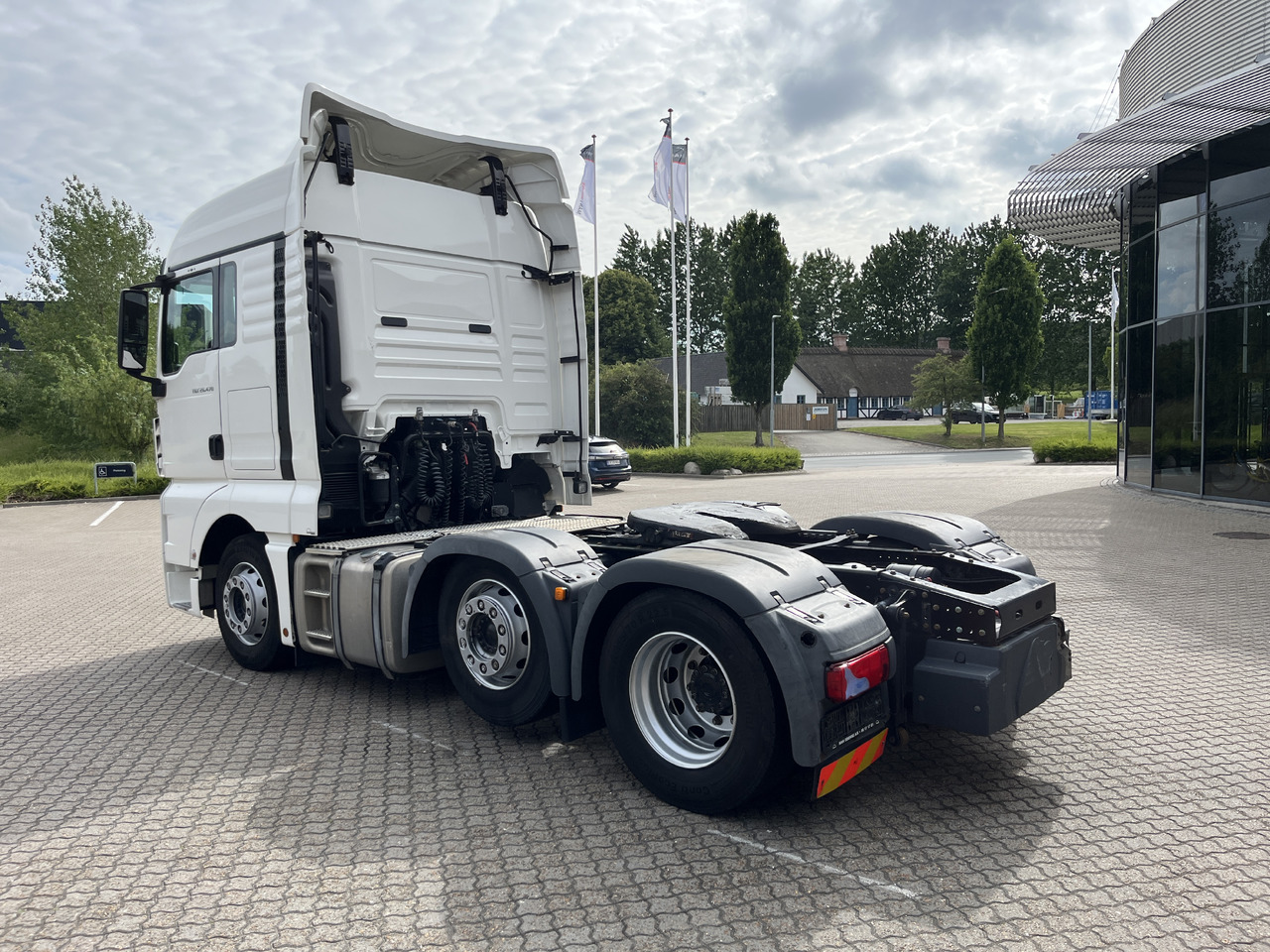 MAN TGX 26.470 6x2-2 - Xe đầu kéo: hình 3 MAN TGX 26.470 6x2-2 - Xe đầu kéo: hình 3