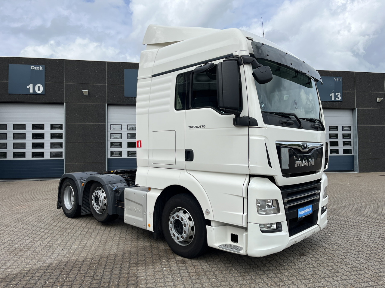 MAN TGX 26.470 6x2-2 - Xe đầu kéo: hình 2 MAN TGX 26.470 6x2-2 - Xe đầu kéo: hình 2