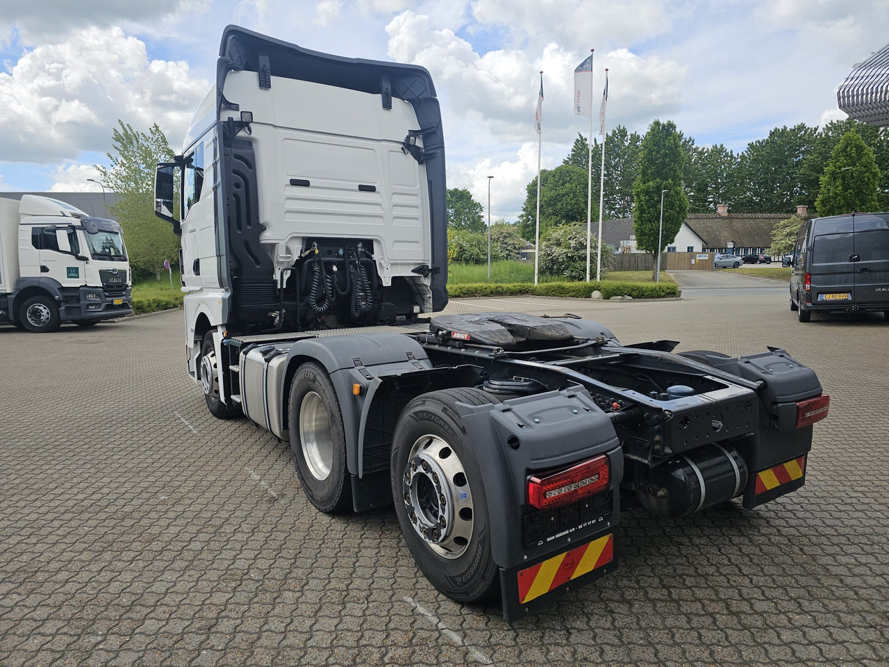 MAN TGX 26.510 6x2 - Xe đầu kéo: hình 3 MAN TGX 26.510 6x2 - Xe đầu kéo: hình 3