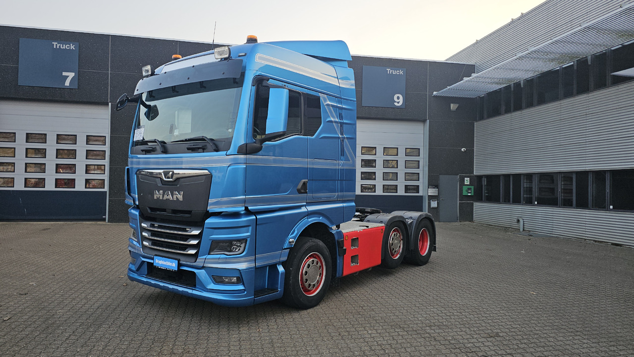 Xe đầu kéo MAN TGX 26.510: hình 1