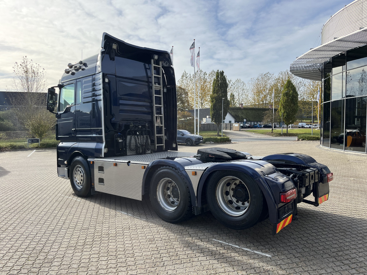MAN TGX 28.510 6x2 Hydraulik - Xe đầu kéo: hình 4 MAN TGX 28.510 6x2 Hydraulik - Xe đầu kéo: hình 4