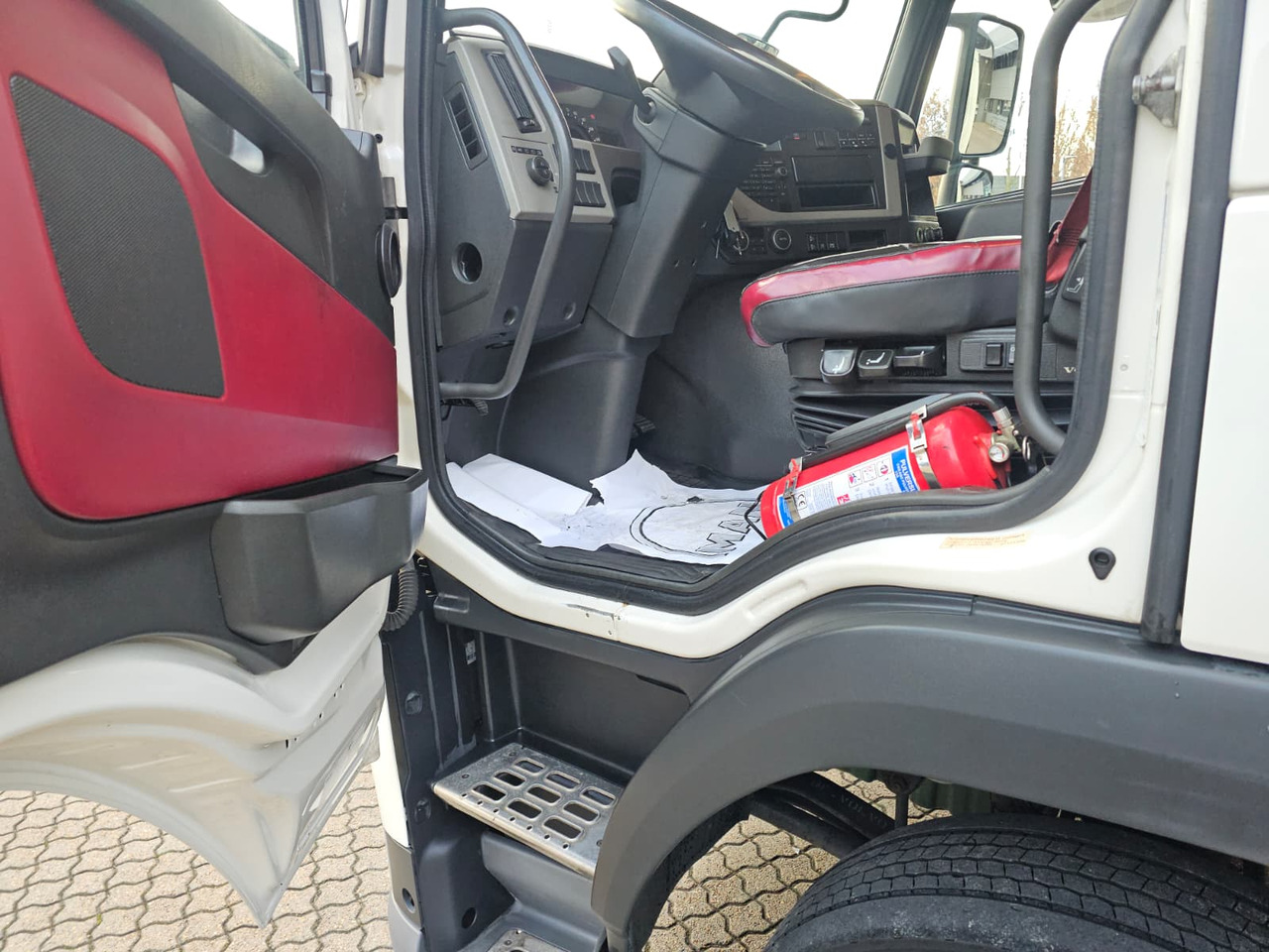 Volvo FM450 - Xe đầu kéo: hình 5 Volvo FM450 - Xe đầu kéo: hình 5